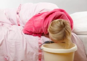 راه های درمان استفراغ کودکان